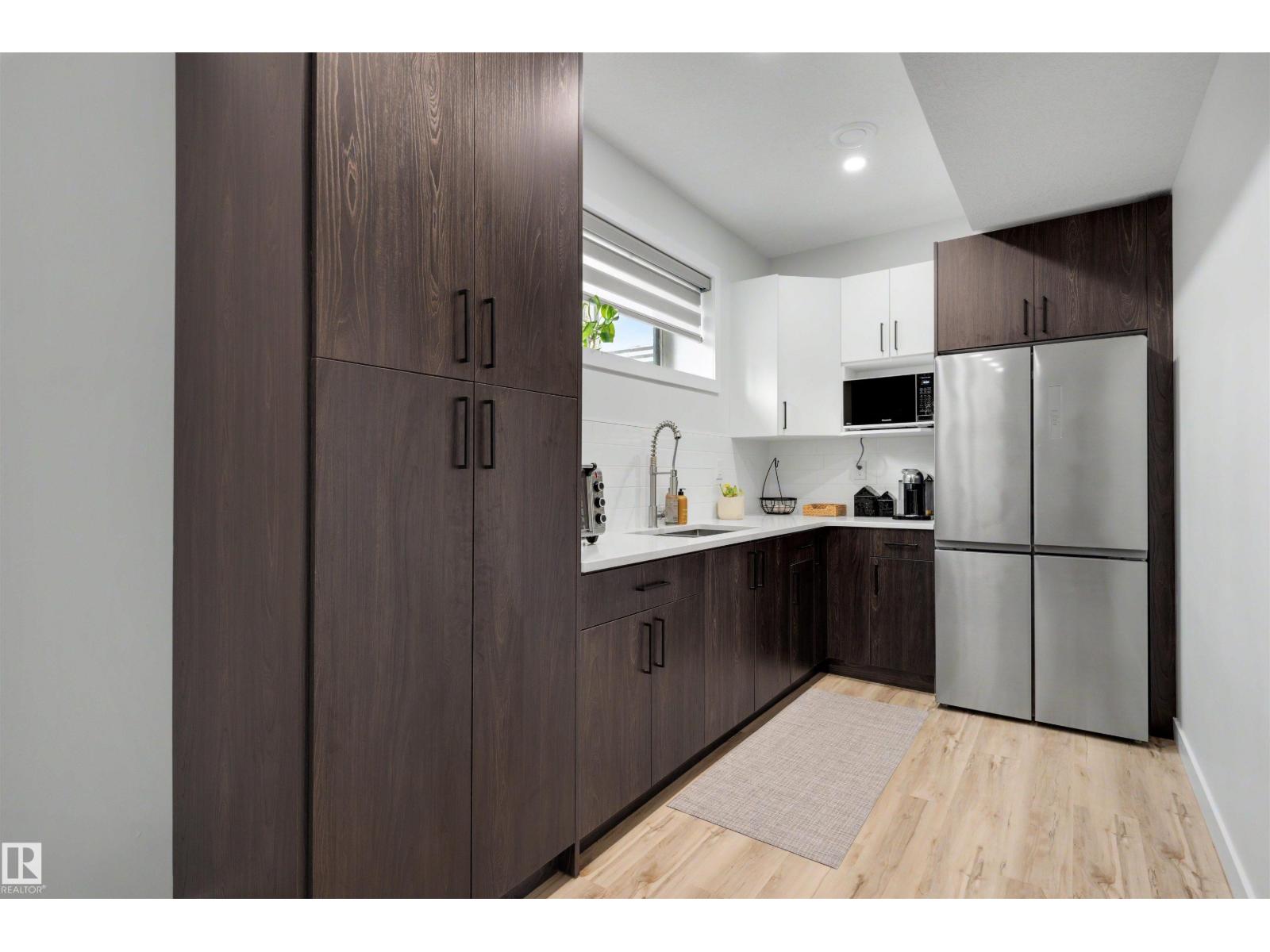 10948 118 ST NW - 27