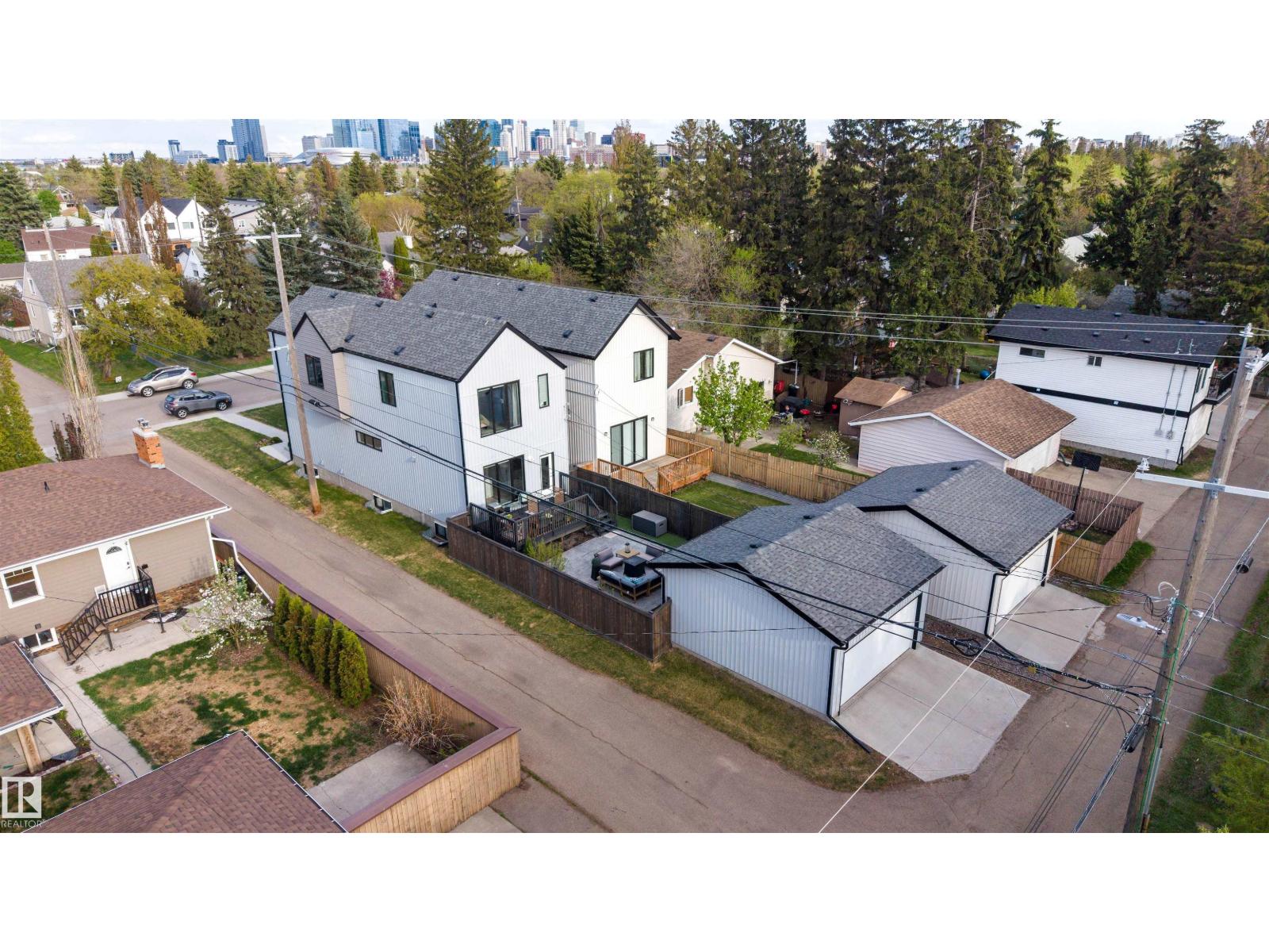 10948 118 ST NW - 42