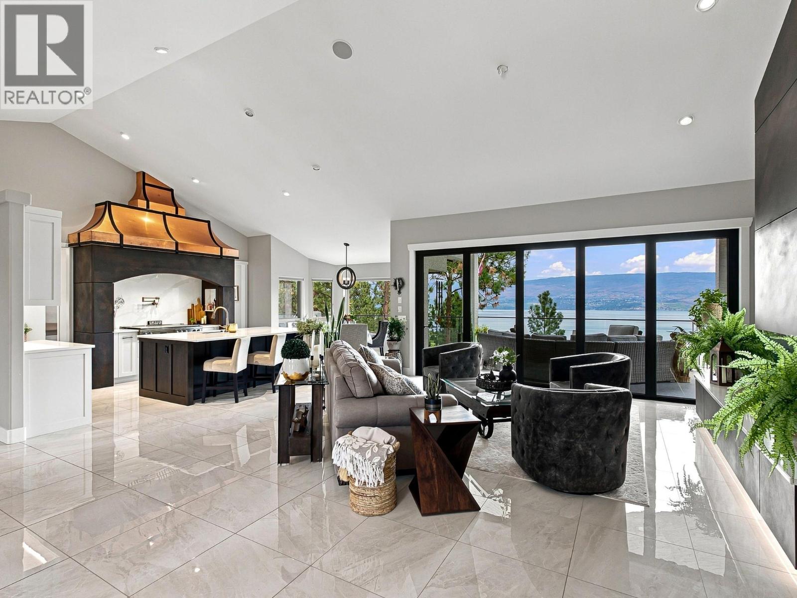  3280 Shiraz Court, West Kelowna