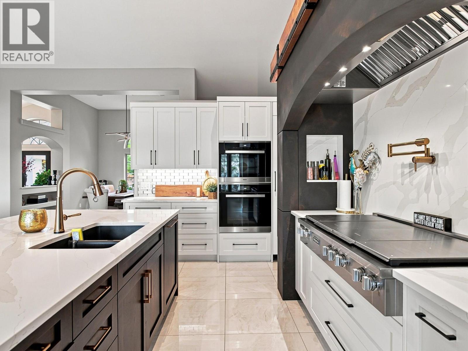  3280 Shiraz Court, West Kelowna