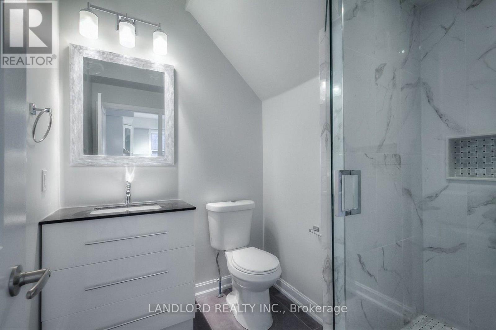 82 PARKWAY AVENUE - 22