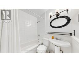 75 Rockcliffe Boulevard, Toronto, ON M6N4R4 Photo 14