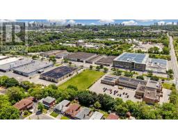75 Rockcliffe Boulevard, Toronto, ON M6N4R4 Photo 45