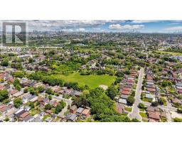 75 Rockcliffe Boulevard, Toronto, ON M6N4R4 Photo 47