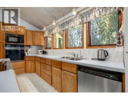 5pc Bathroom - 133 Springbend Road, Enderby, BC V4Y4H2 Photo 13