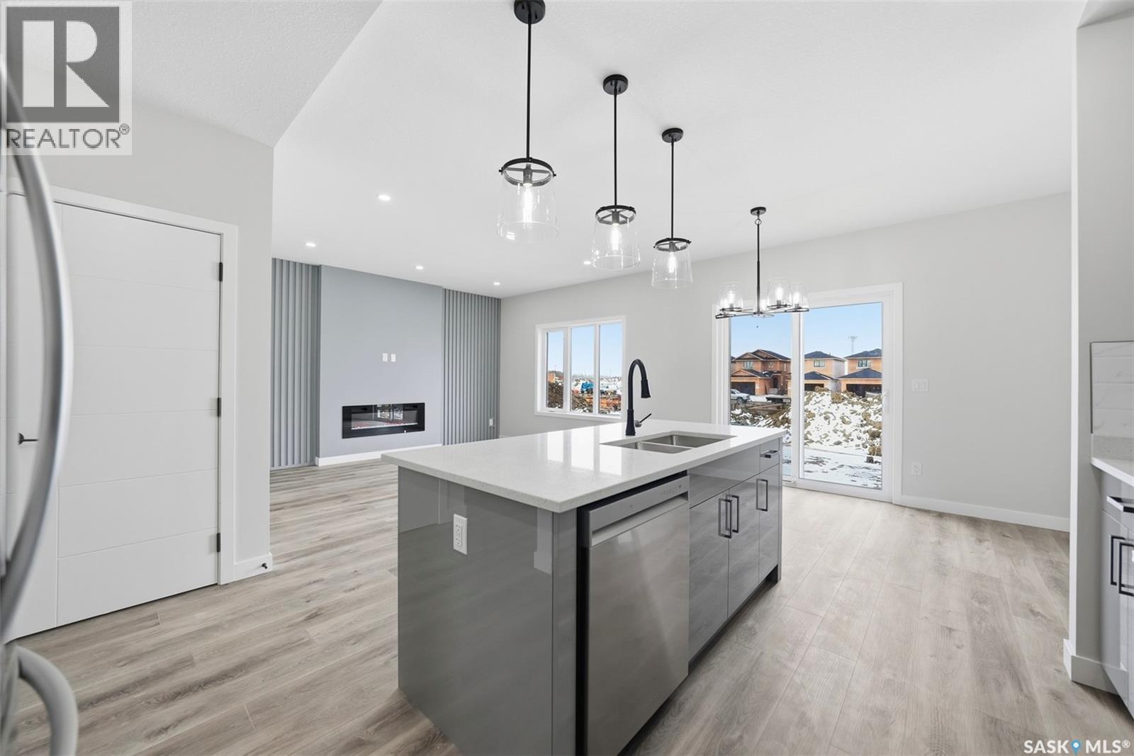 864 Nightingale ROAD, Saskatoon Saskatchewan — photo 3