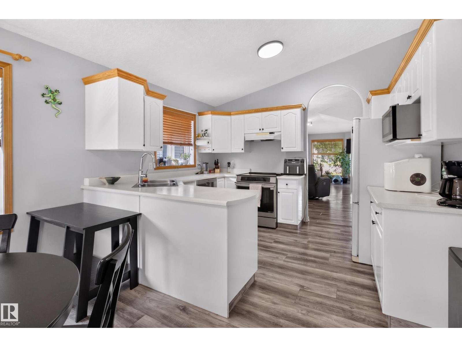 61 CHANCERY WY - 16