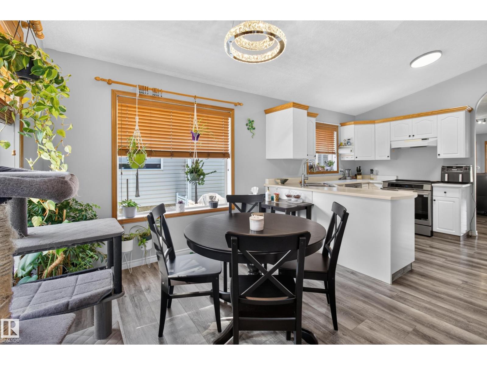 61 CHANCERY WY - 19