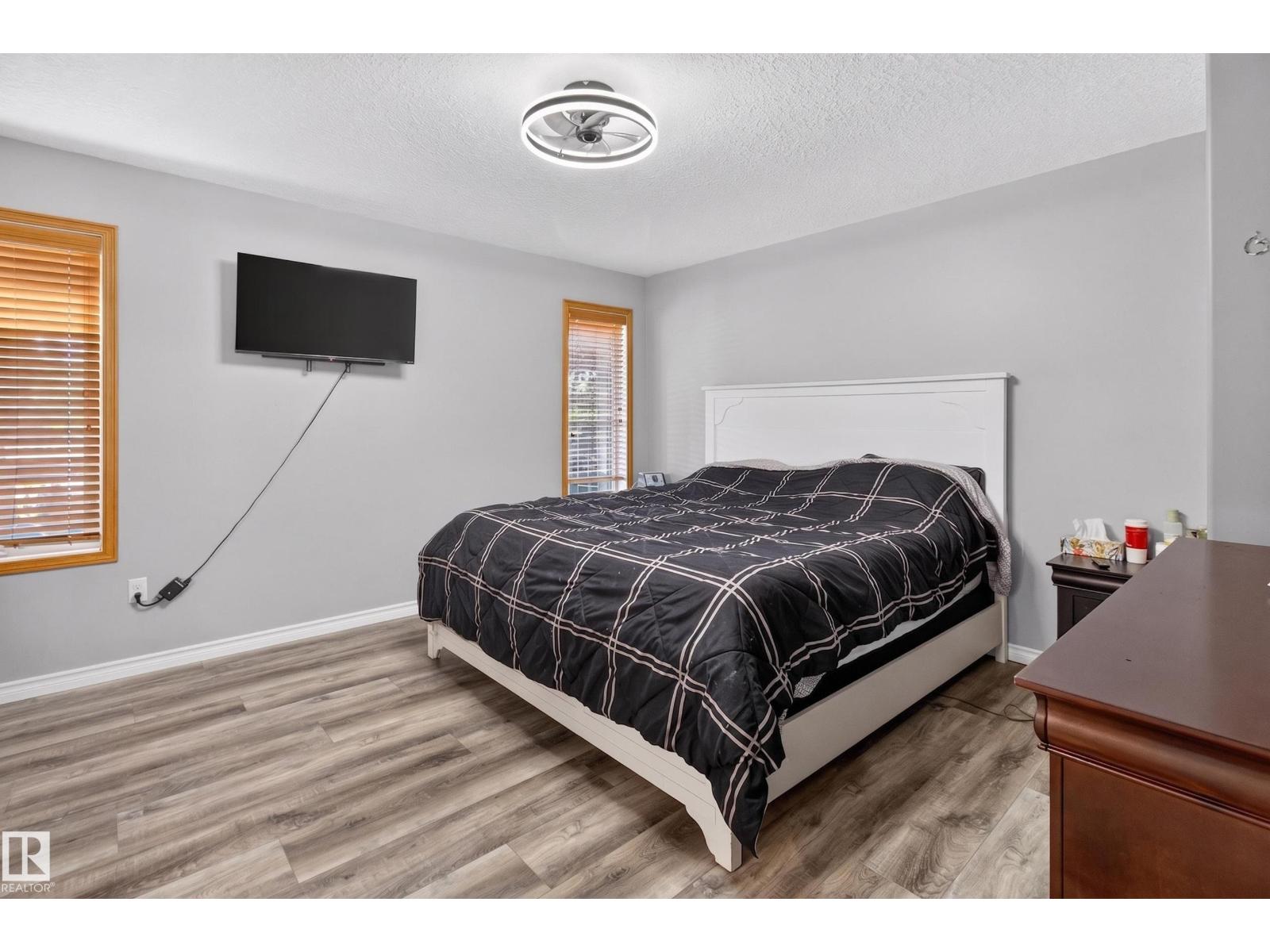 61 CHANCERY WY - 27