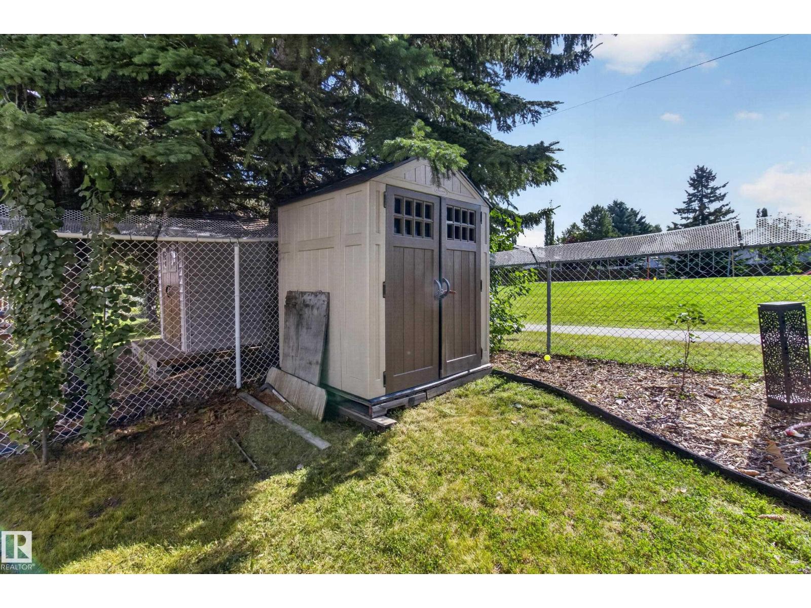 61 CHANCERY WY - 48