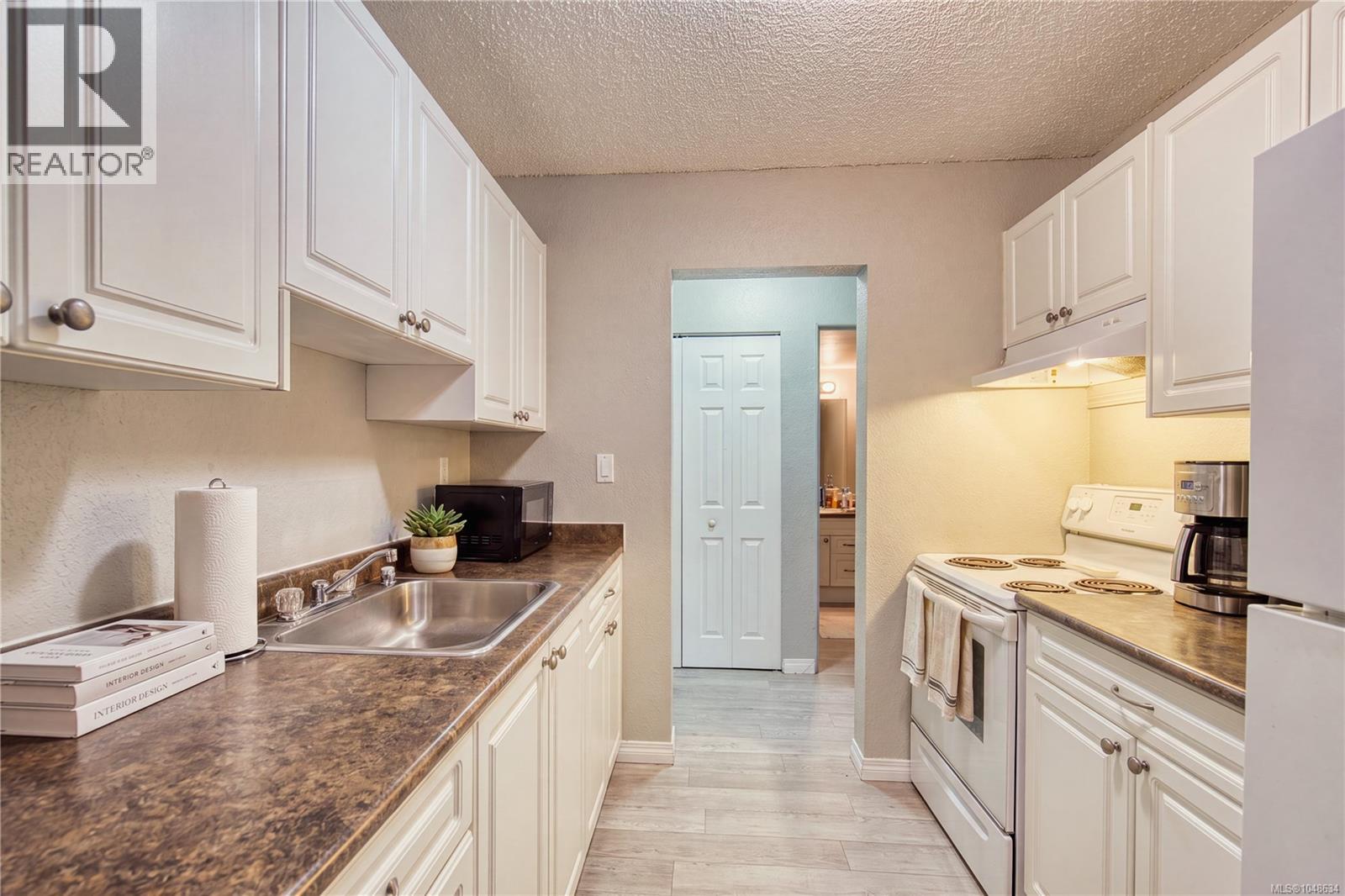 110 218 Bayview Ave, Ladysmith