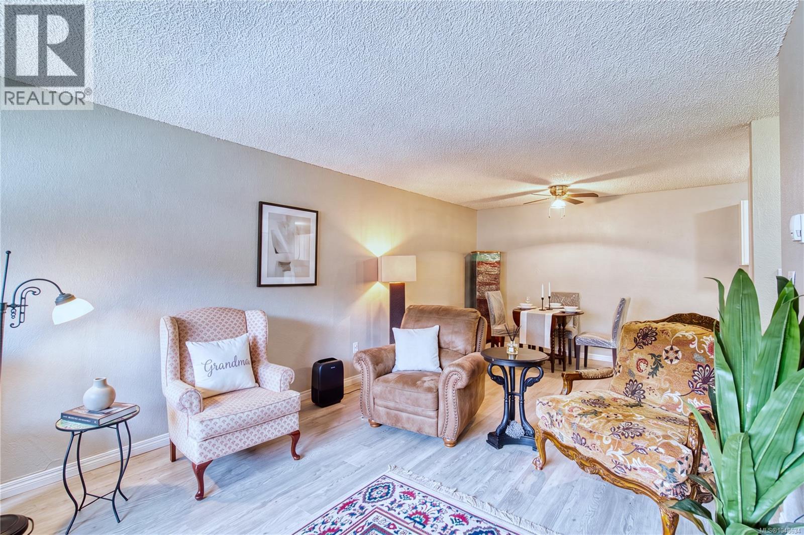 #110 218 Bayview Ave - 13