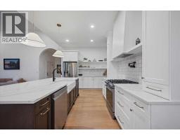 5pc Bathroom - 8205 121 Street, Grande Prairie, AB T8W0M7 Photo 16