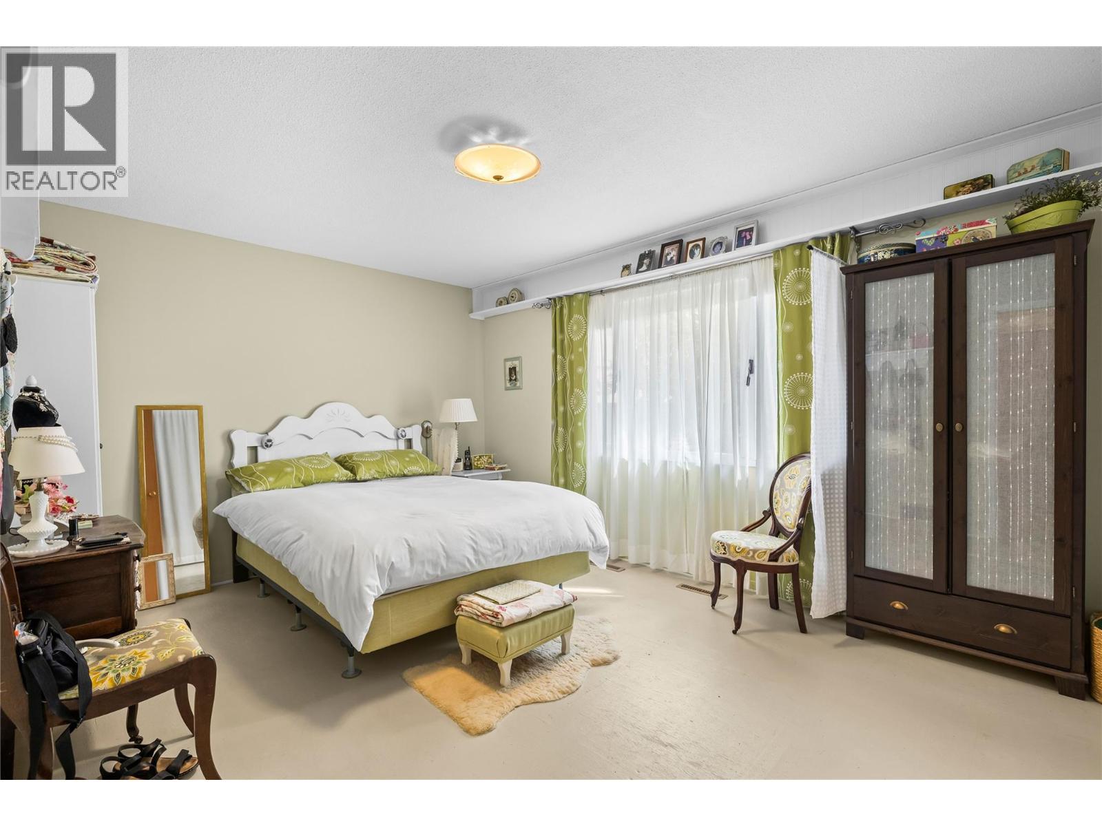  4088 Lakeshore Road, Kelowna