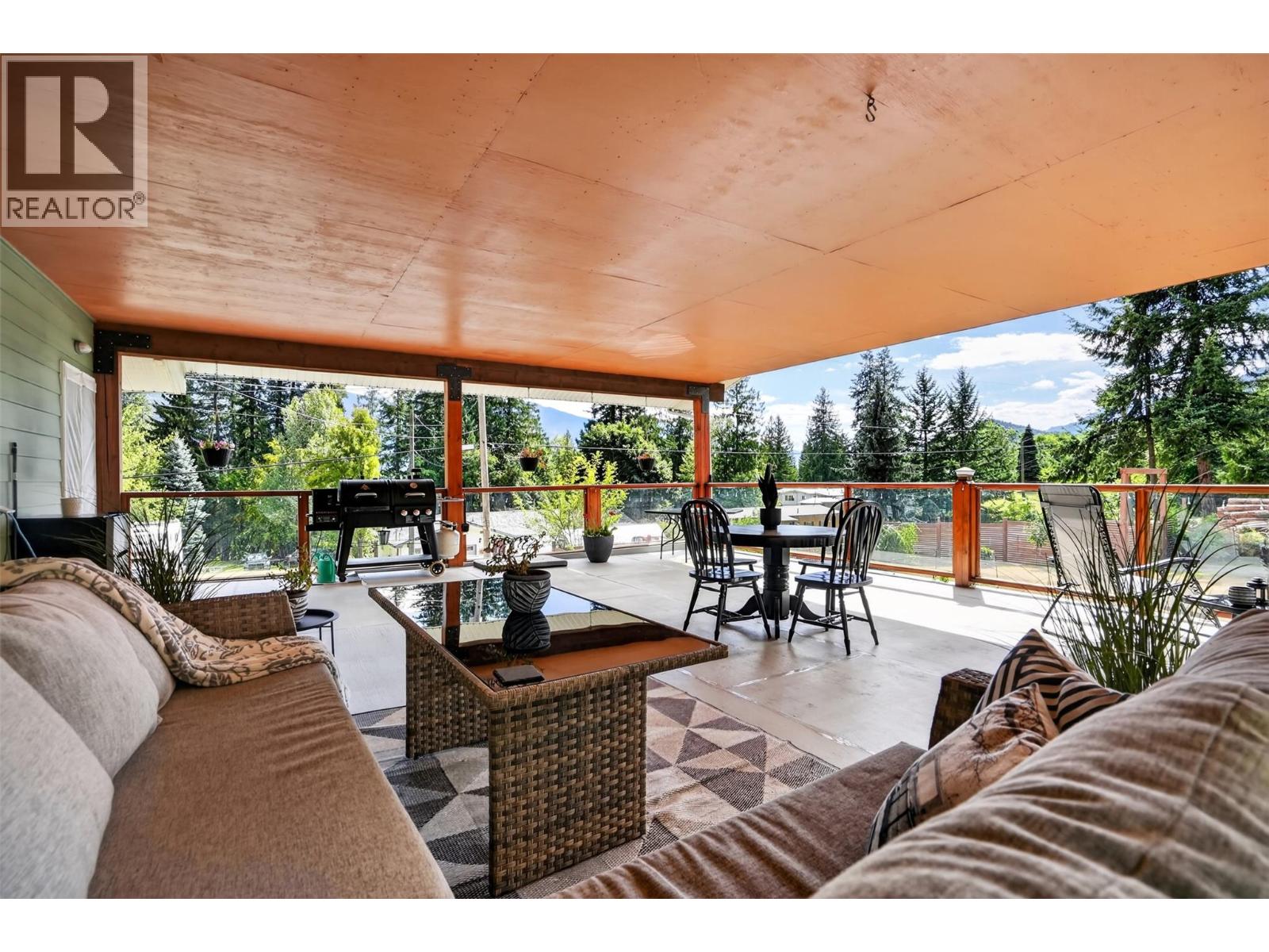 215 BAYVIEW Street - Image 4