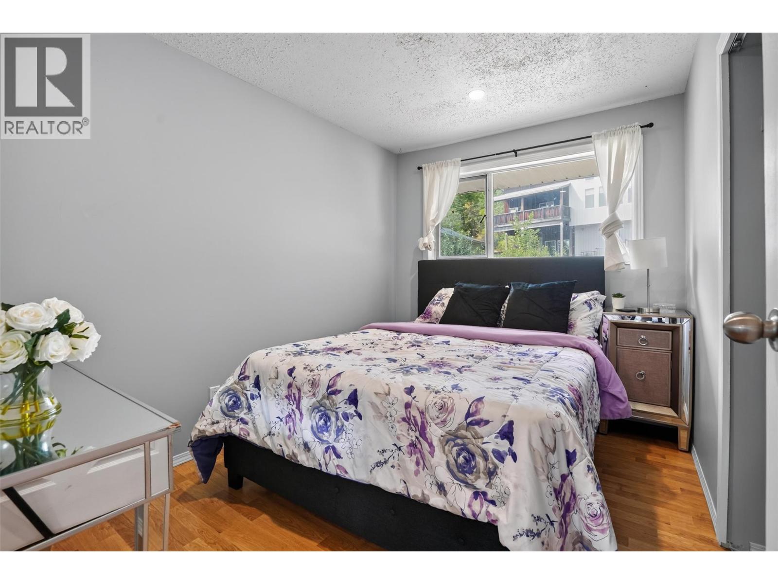 215 BAYVIEW Street - 14