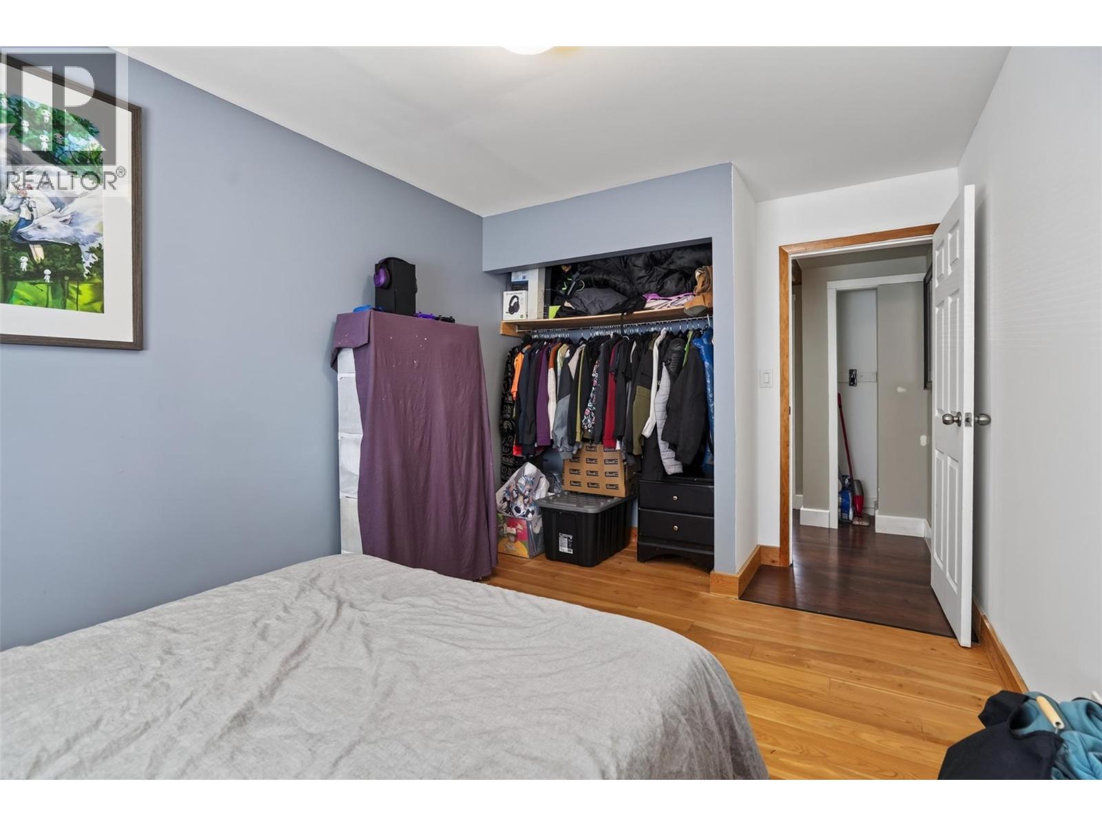 215 BAYVIEW Street - Image 37