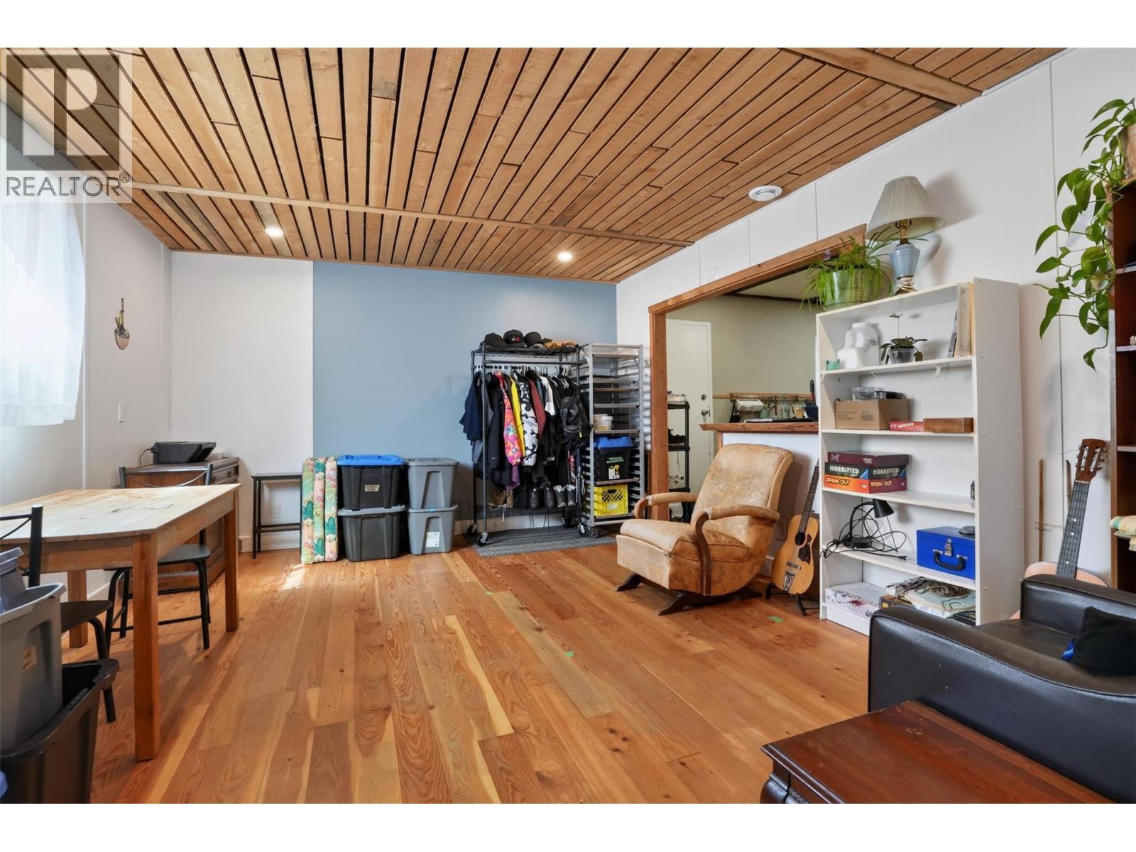215 BAYVIEW Street - 29