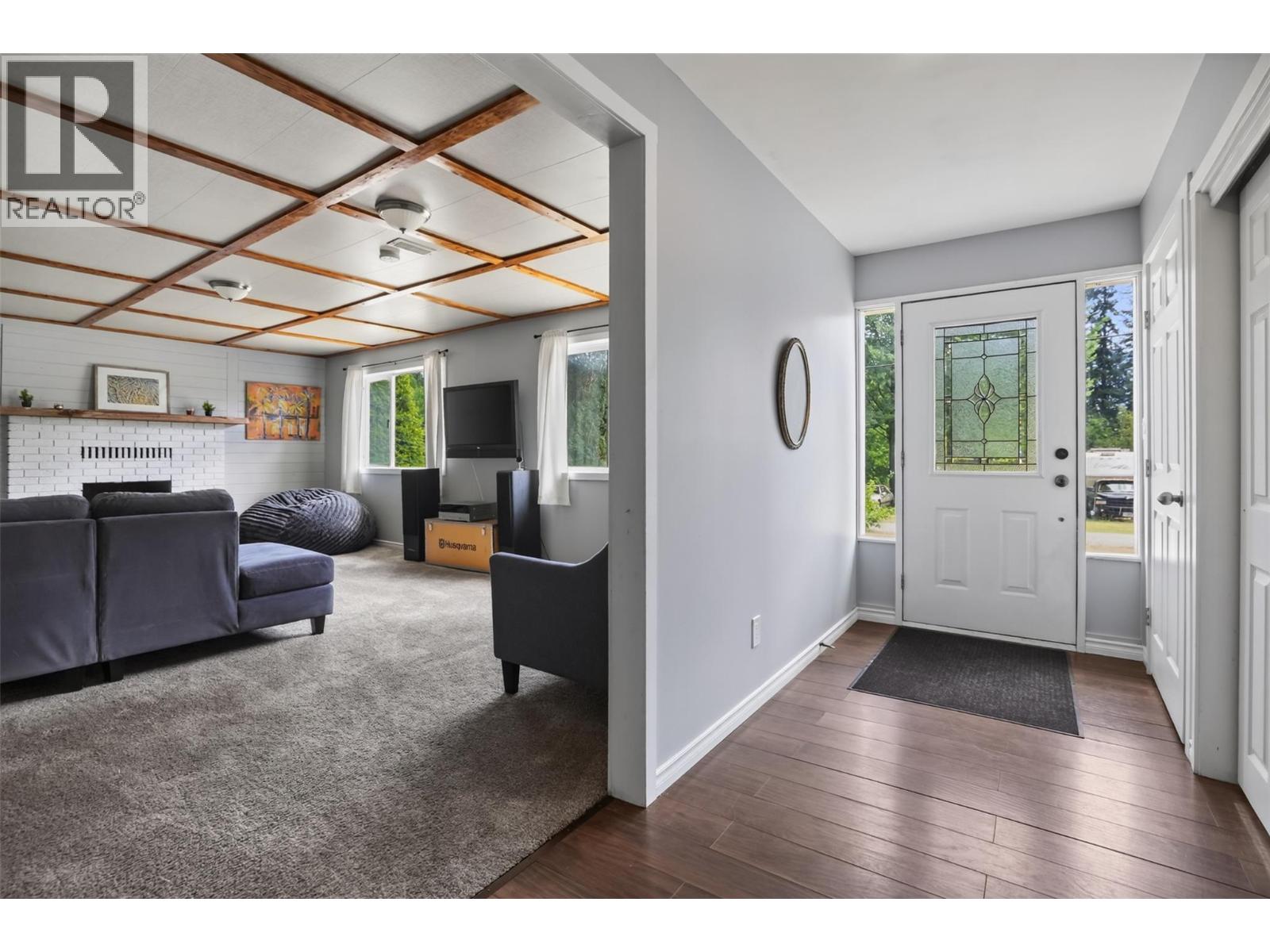 215 BAYVIEW Street - Image 19