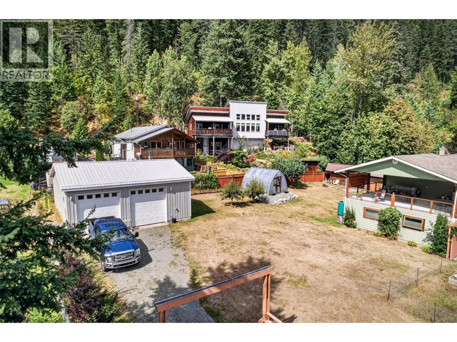 215 BAYVIEW Street - 47