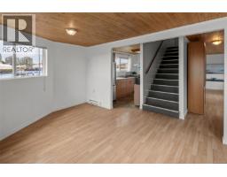 Living room - 14 1810b Store St, Victoria, BC V8T4R4 Photo 11