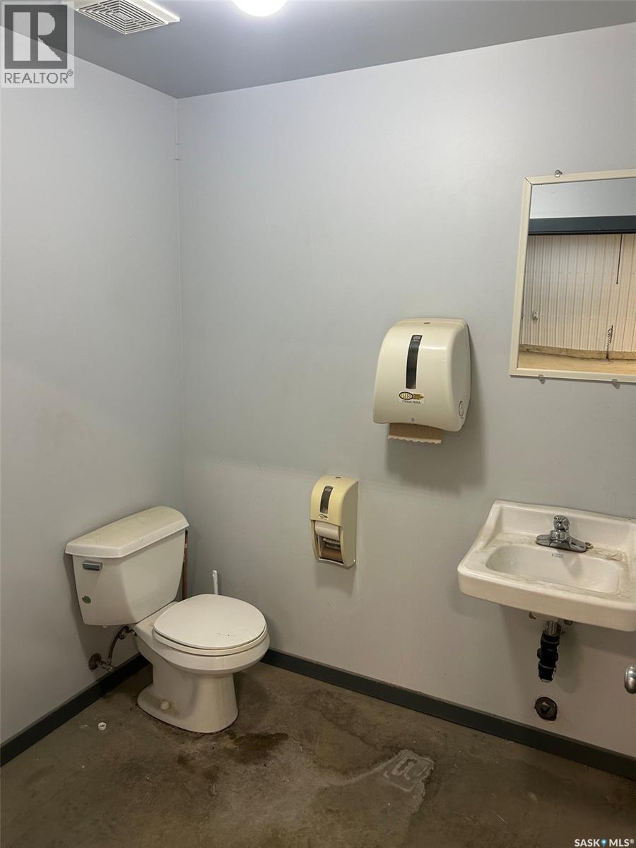 530 Caribou STREET E, Moose Jaw Saskatchewan — photo 8