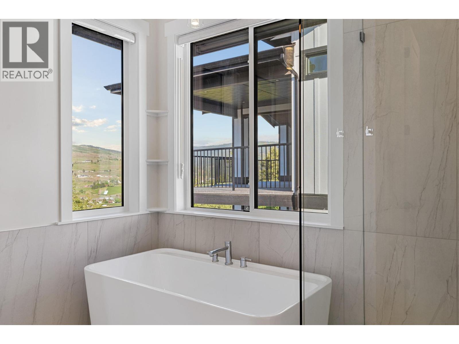  2140 Montenegro Drive, Kelowna