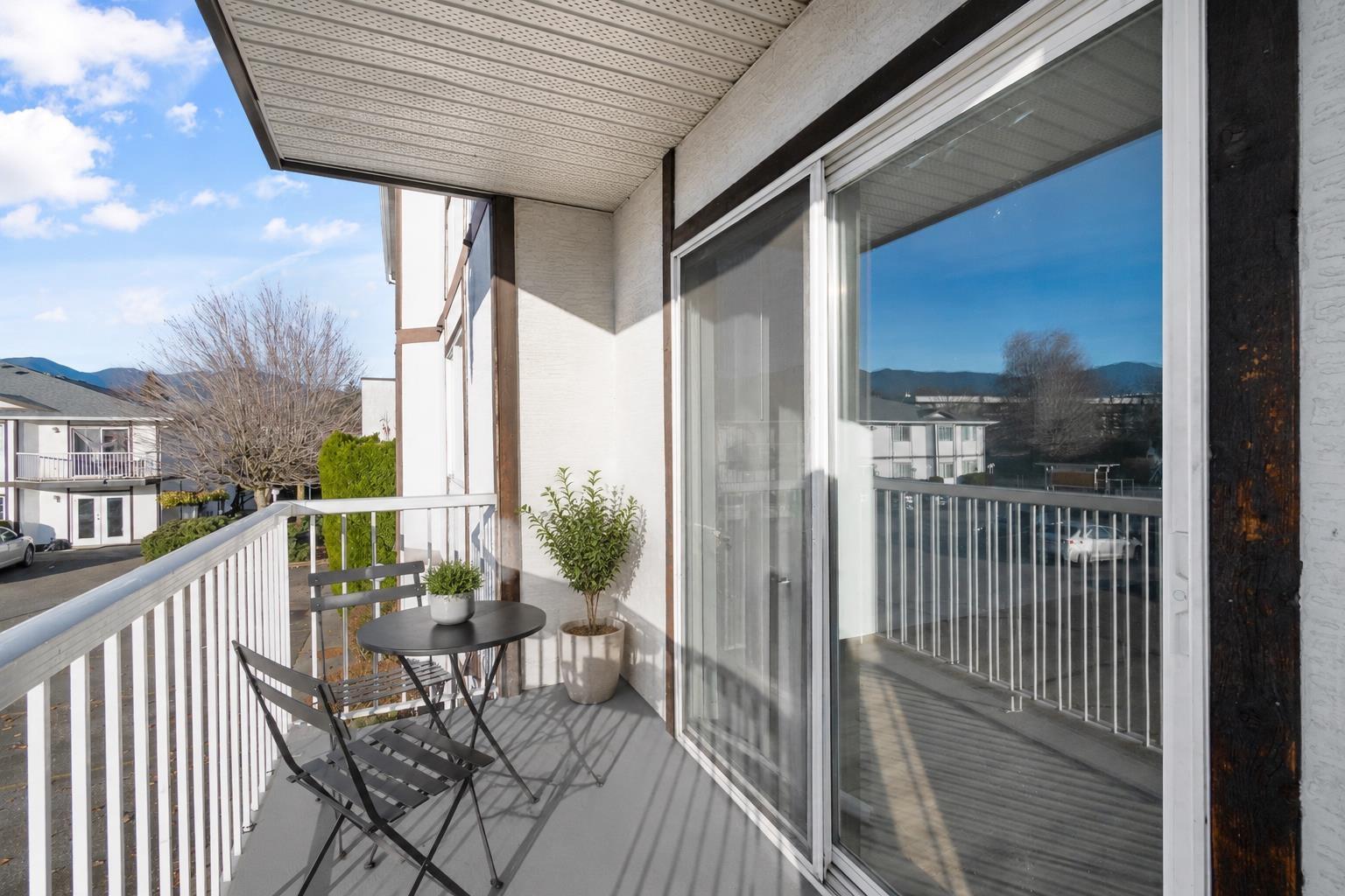 220 45669 MCINTOSH DRIVE, Chilliwack Proper South, Chilliwack
