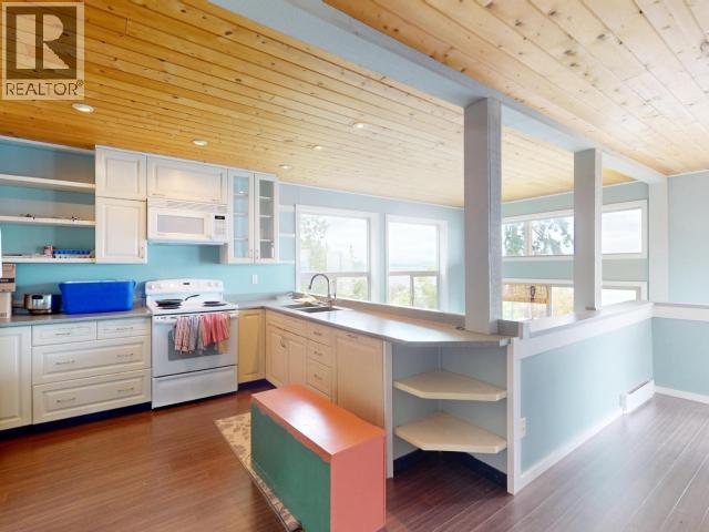 3431 ATREVIDA ROAD, Powell River