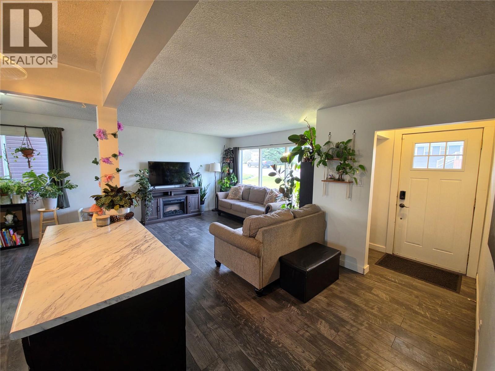 1509 95 Avenue - 6
