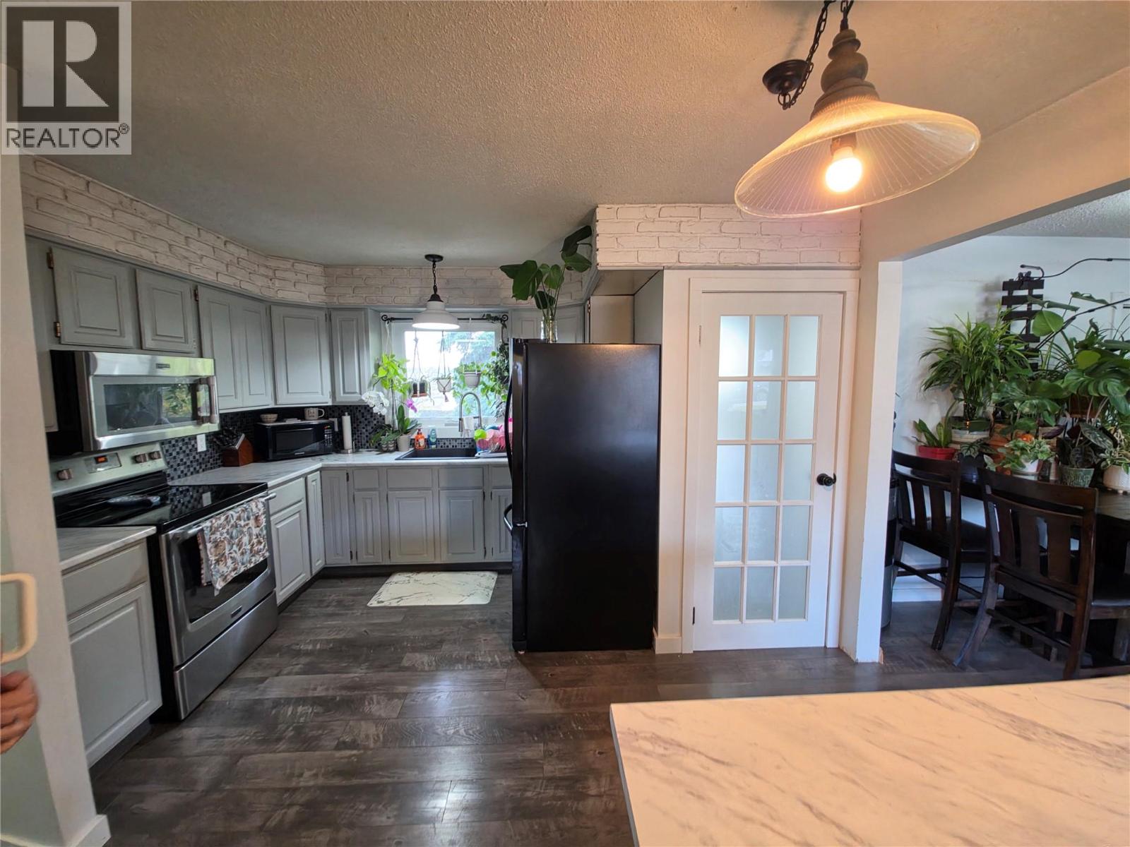 1509 95 Avenue - Image 11