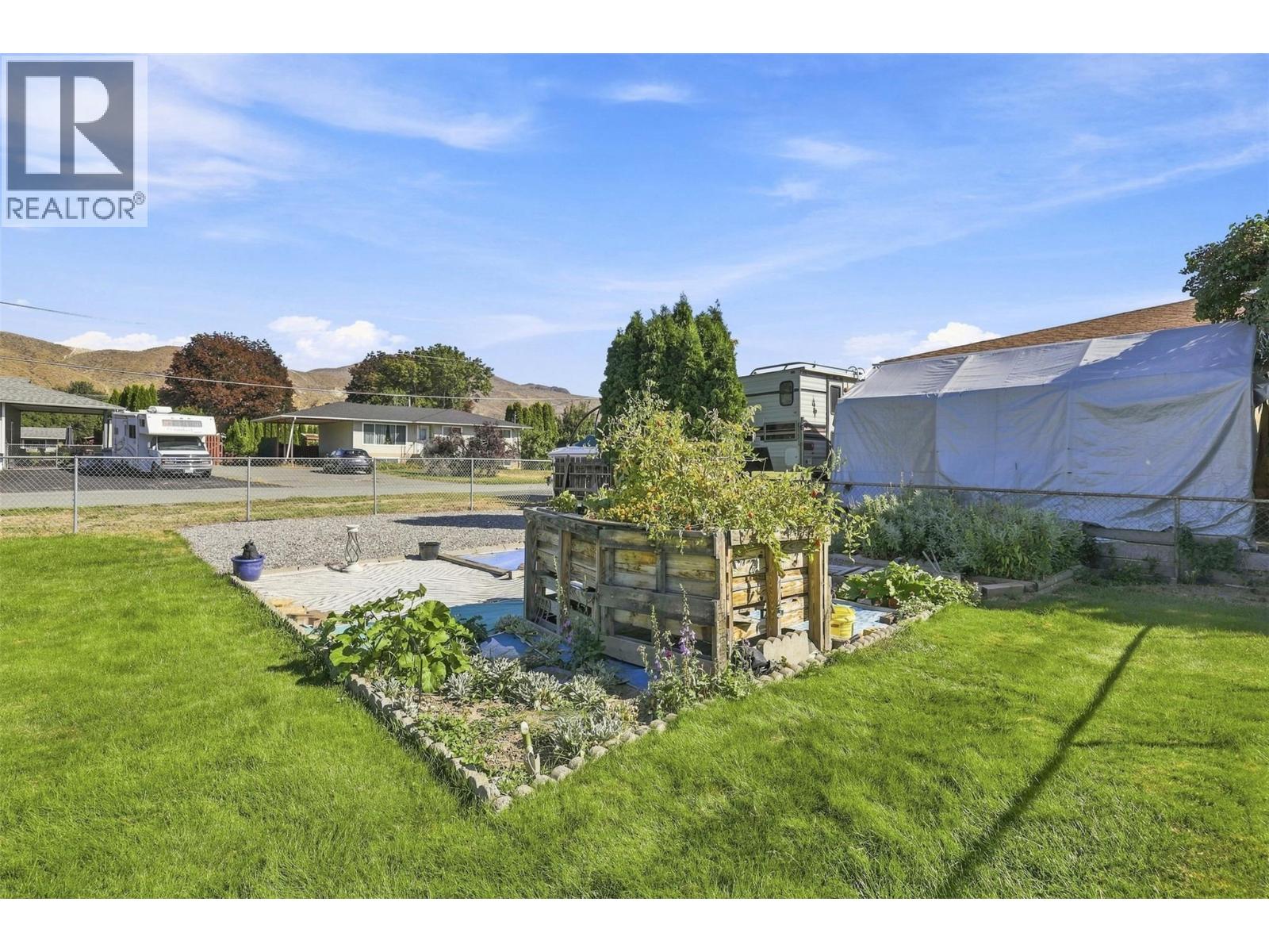 1090 Calmar Place - Image 50
