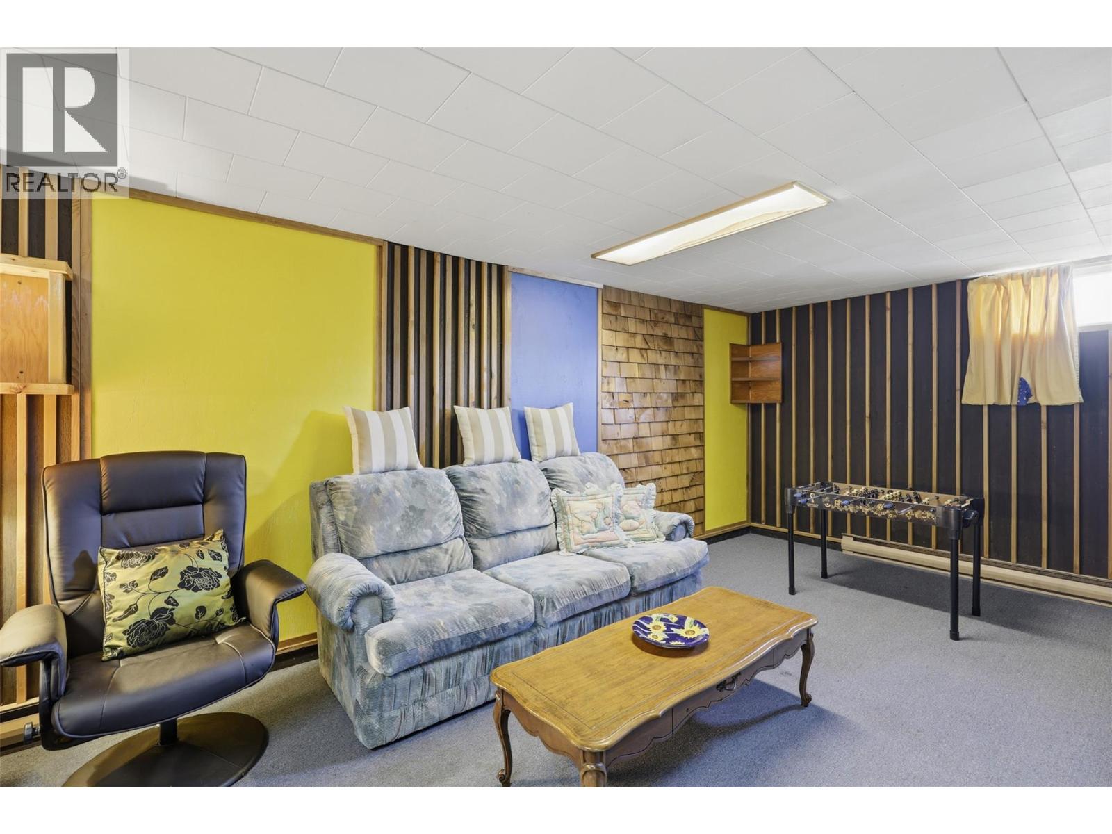 1090 Calmar Place - 37