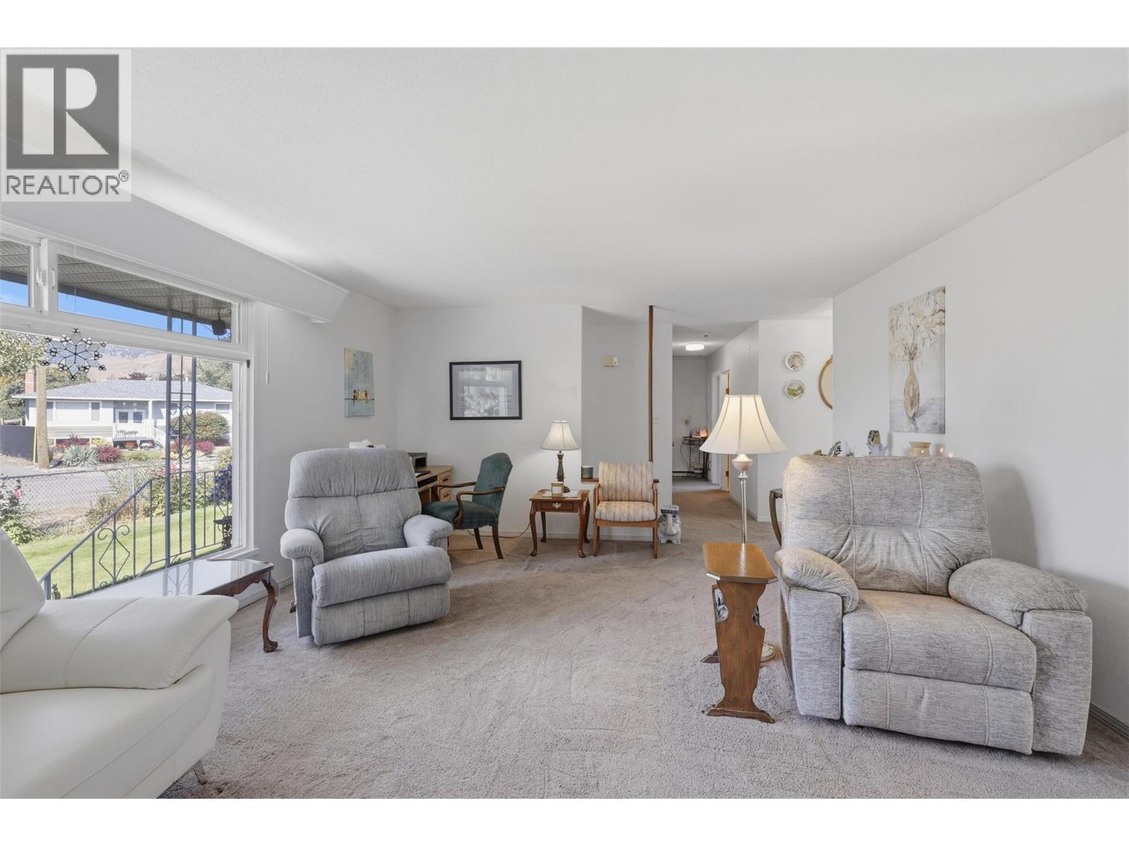 1090 Calmar Place - Image 7