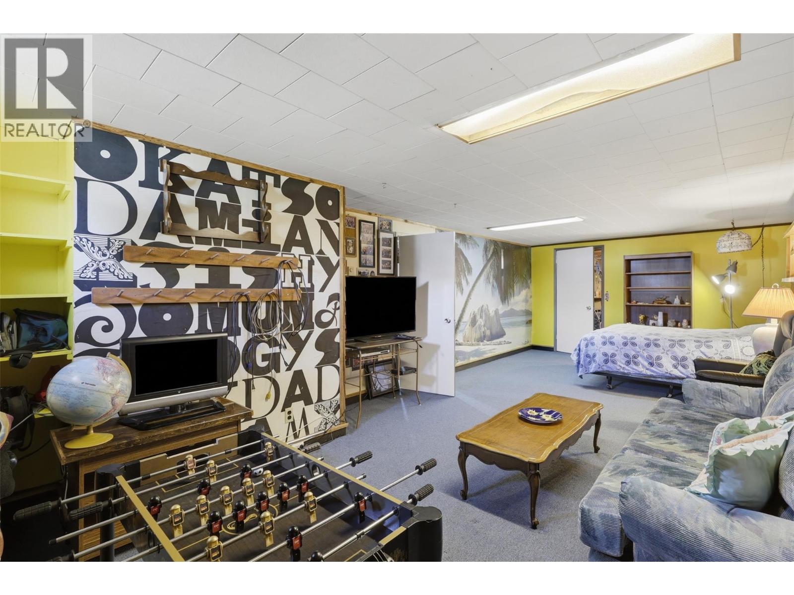 1090 Calmar Place - 39
