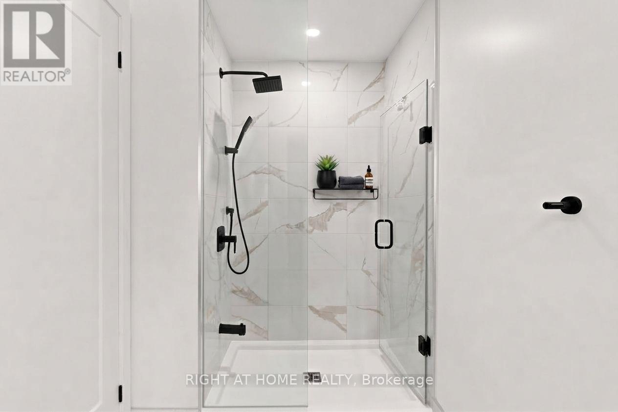 #2502 5 DEFRIES STREET - 23