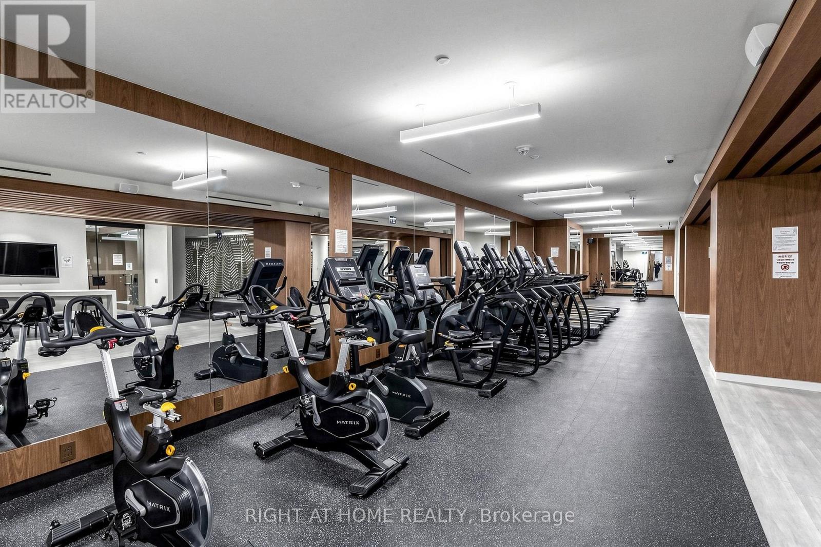 #2502 5 DEFRIES STREET - 33