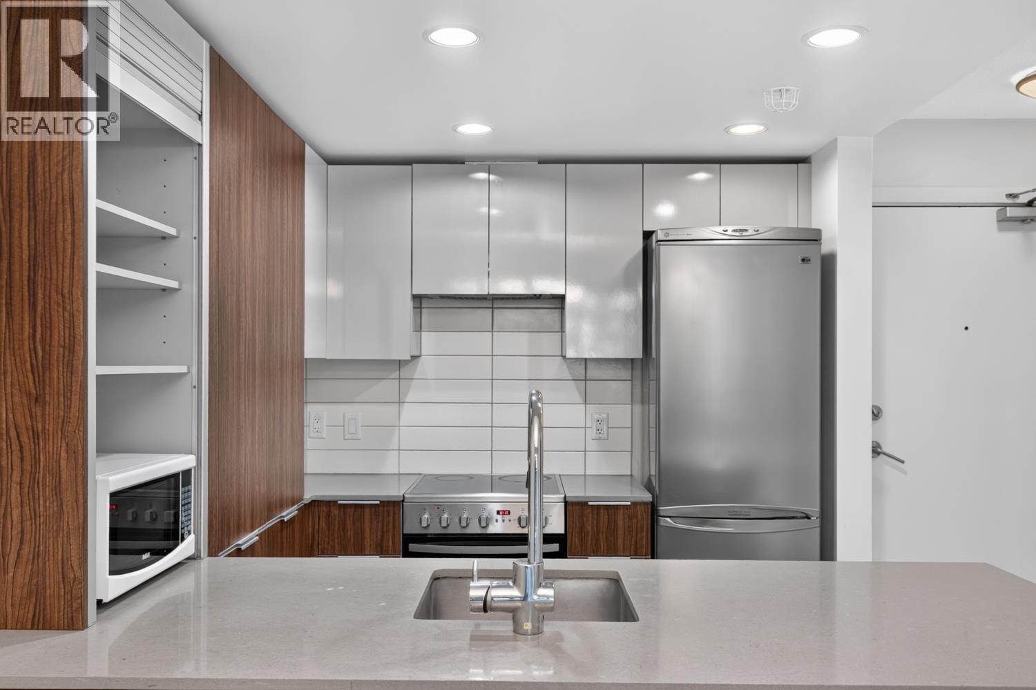 410 1088 RICHARDS STREET, Vancouver — photo 5