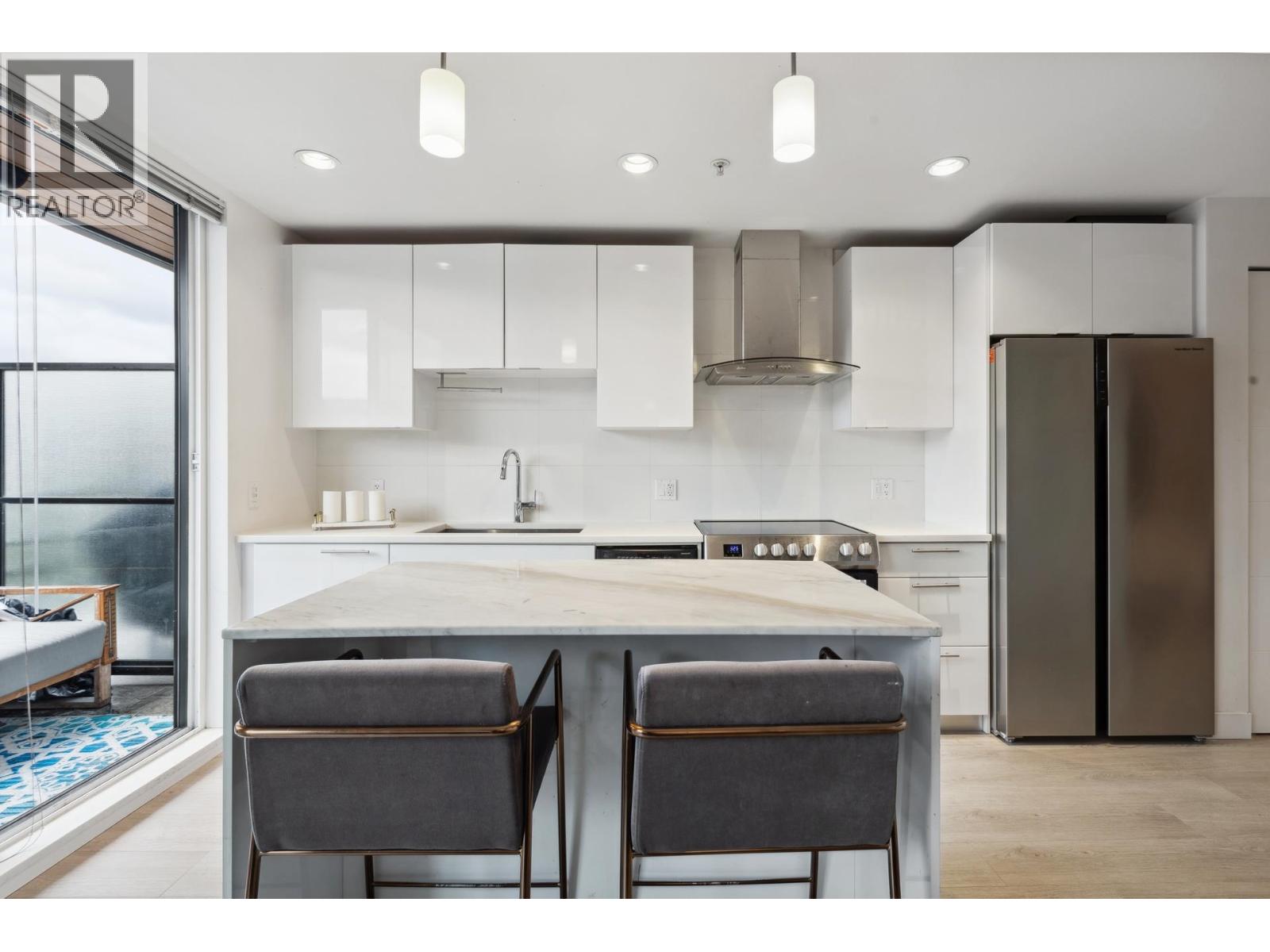 513 733 W 3RD STREET, North Vancouver — photo 7