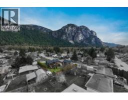 38101 Chestnut Avenue, Squamish, BC V8B0X6 Photo 32