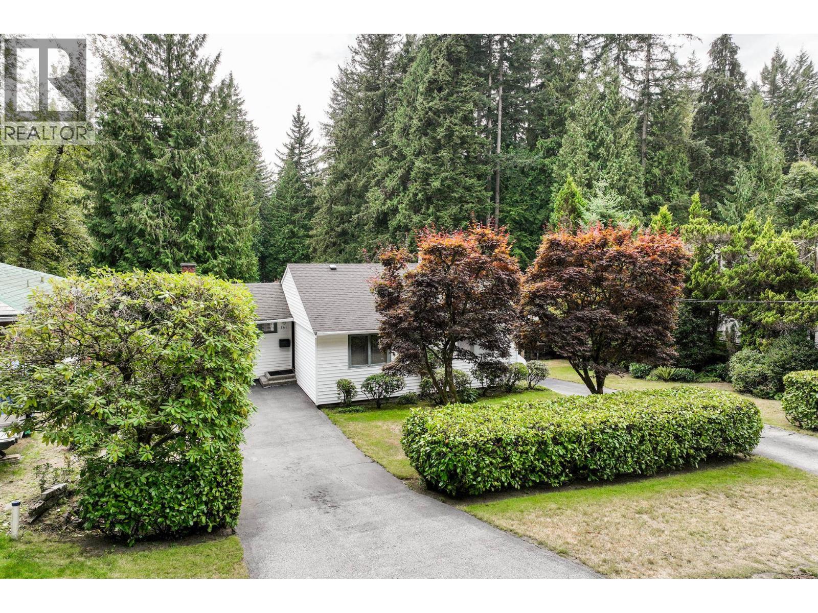 741 WELLINGTON DRIVE, North Vancouver — photo 4