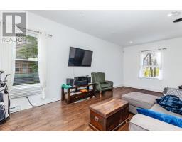 Laundry / Bath - 49 George Street, Sydney, NS B1P1H5 Photo 10