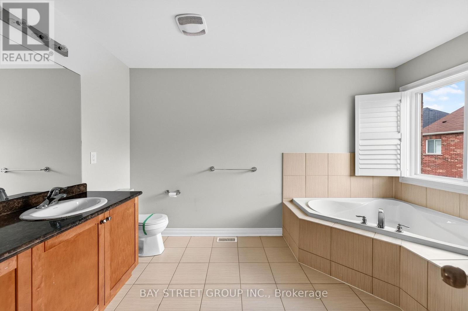 45 ABITIBI LAKE DRIVE - 29