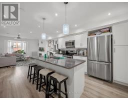 2243 Dundas Street W, Toronto, ON M6R1X6 Photo 12