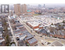 2243 Dundas Street W, Toronto, ON M6R1X6 Photo 24