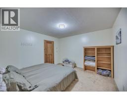 Bedroom - 906 Harrwood Drive, Blue River, BC V0E1J0 Photo 15