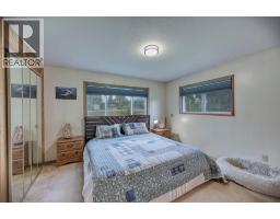 Bedroom - 906 Harrwood Drive, Blue River, BC V0E1J0 Photo 16