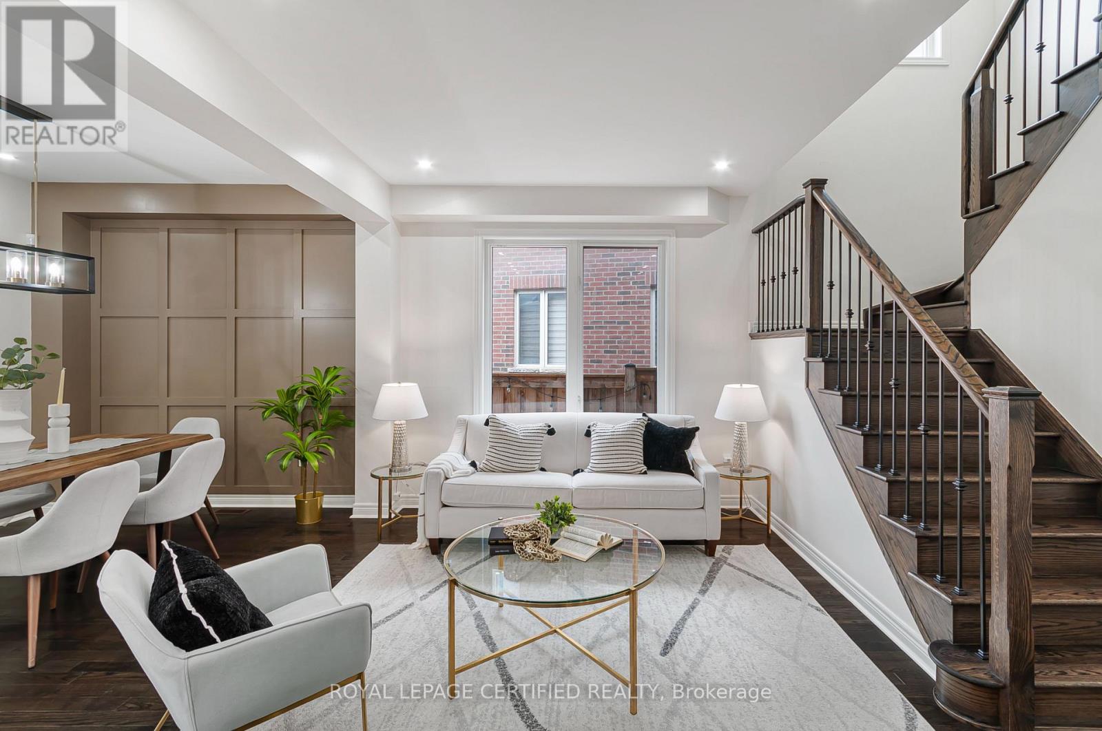 123 MCDONNELL CRESCENT - 11