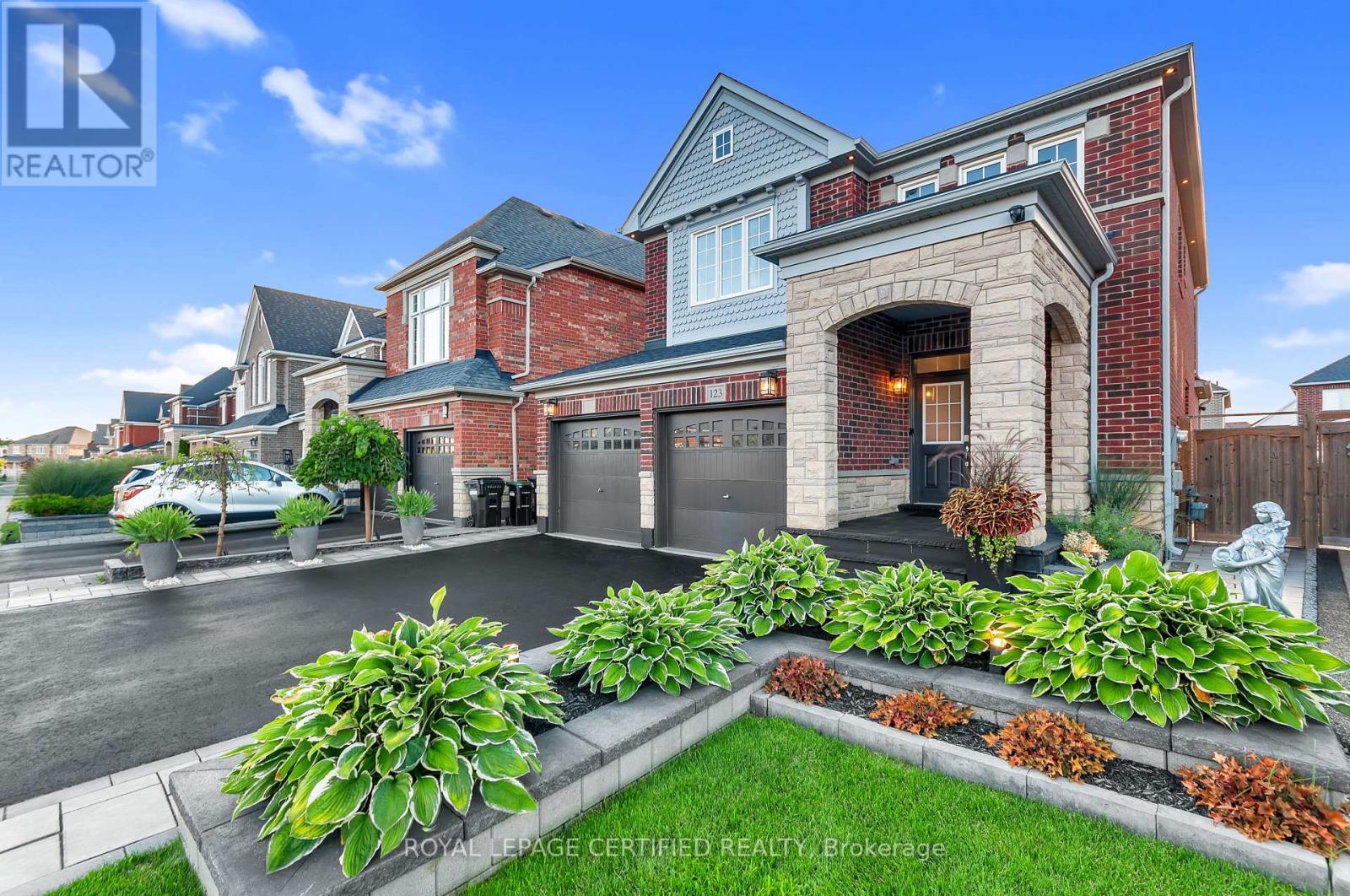 123 MCDONNELL CRESCENT - 5