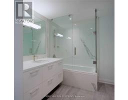 23b Lascelles Boulevard, Toronto, ON M4V0B3 Photo 11